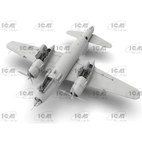 ICM 48323 B-26G Marauder WWII American/French Bomber