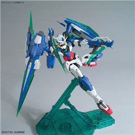 Bandai MG 1:100 00 QAN[T] FULL SABER GUN8249