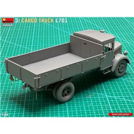 Mini Art 38082 3t Cargo Truck L701