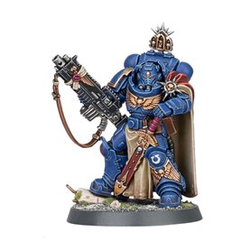 Space Marines Captain with Master-Crafted Bolt Rifle
