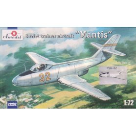 Amodel 1:72 SOVIET TRAINING AIRCRAFT MANTIS 