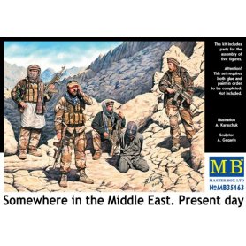 MB 1:35 SOMEWHERE IN THE MIDDLE EAST | 5 figurines |