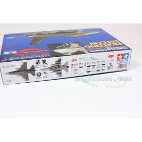 Tamiya 1:72 F-16 Fighting Falcon