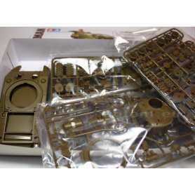 Tamiya 1:35 U.S. Medium Tank M4 Sherman - Early Production