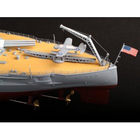 TRUMPETER 03701 1/200 USS ARIZONA