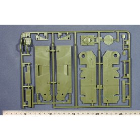 Tamiya 1:35 Russian Tank BT-7 Model 1935
