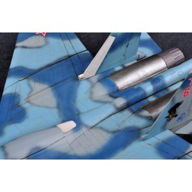 Trumpeter 1:72 01667 Su-33 Flanker D