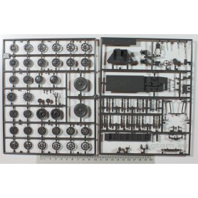 Tamiya 1:35 German Hanomag Sdkfz 251/1