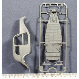 Tamiya 1:35 Citroen Traction 11CV - Staff Car