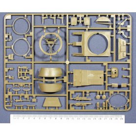 Tamiya 1:35 U.S. M8 Light Truck Greyhound 