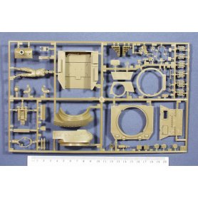 Tamiya 1:35 35312 M8 US Howitzer Motor Carriage Awaiting Orders