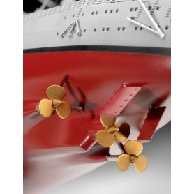 REVELL 1:350 05040 BATTLESHIP BISMARCK