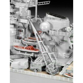 REVELL 1:350 05040 BATTLESHIP BISMARCK