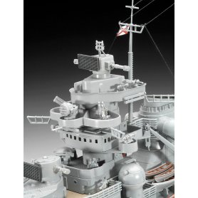REVELL 1:350 05040 BATTLESHIP BISMARCK