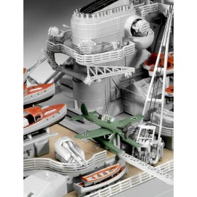 REVELL 1:350 05040 BATTLESHIP BISMARCK