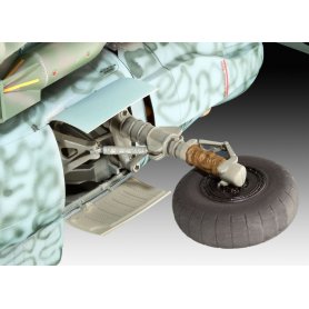 REVELL 03988 JUNKERS JU88 A4 WITH/B