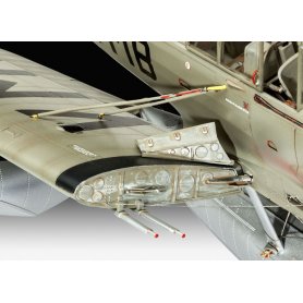 REVELL 1:32 04922 Arado Ar196B