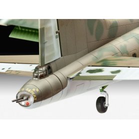 REVELL 04279 B-17F MAMPHIS BELLE