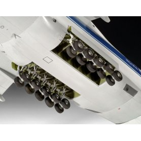 REVELL 04221 ANTONOV AN 124 1/144