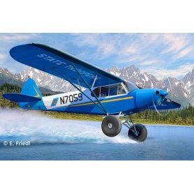 REVELL 1:32 04890 PIPER PA-18 with Bushwheels