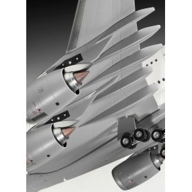 REVELL 1:144 04270 AIRBUS A-380 LUFTHANSA
