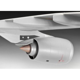 REVELL 1:144 04270 AIRBUS A-380 LUFTHANSA
