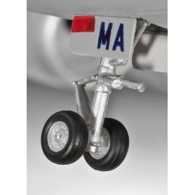 REVELL 1:144 04270 AIRBUS A-380 LUFTHANSA