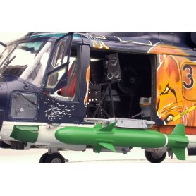 REVELL 1:32 04652 WESTLAND SEA LYNX MK.88A