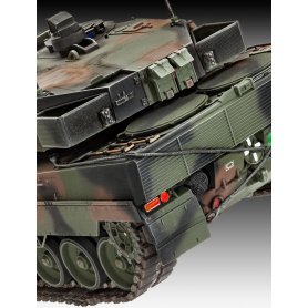 Revell 1:35 03243 Leopard 2A5/A5NL
