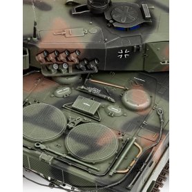 Revell 1:35 03243 Leopard 2A5/A5NL