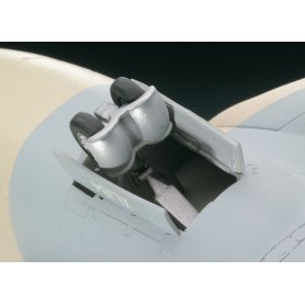 REVELL 1:72 04326 HANDLEY PAGE VICTOR K MK II