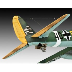REVELL 1:72 04672 JUNKERS JU 88A-4 BOMBER