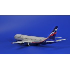ZVEZDA 7005 BOEING 767-300 1/144