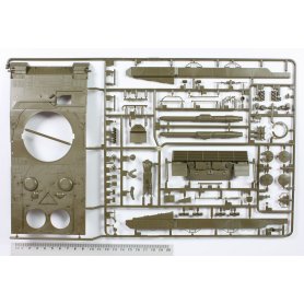 Tamiya 1:35 35242 Leopard 2 A5 Main Battle Tank