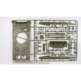 Tamiya 1:35 35271 Leopard 2 A6 Main Battle Tank 
