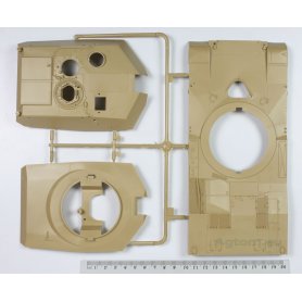 Tamiya 1:35 35158 US M1A1 Abrams with Mine Plow