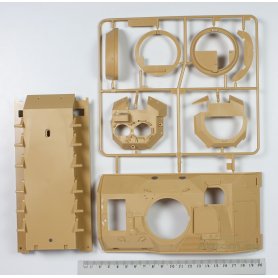 Tamiya 1:35 35132 U.S. M2 Bradley IFV