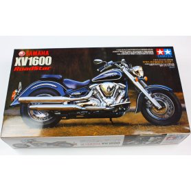 TAMIYA 1:12 Yamaha XV1600 Road Star 