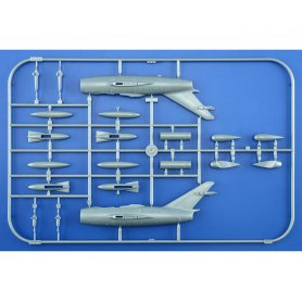 Eduard 7433 UTI Mig-15