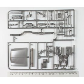 Tamiya 1:24 24194 Nissan Skyline 2000 GT-R 