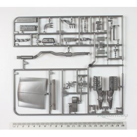 Tamiya 1:24 Nissan Skyline 200GT-R