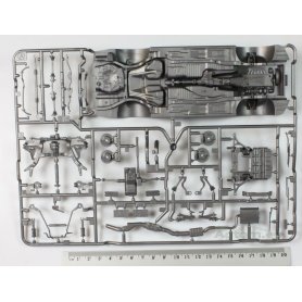 Tamiya 1:24 Nissan Skyline GT-R V 