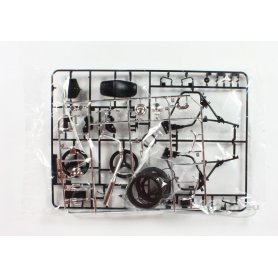 Aoshima 1:12 Honda CB400 Super 4