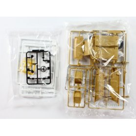Aoshima 1:24 Toyota Trueno 86 Fujiwara vol.1