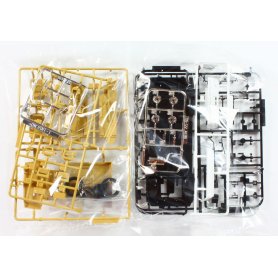 Aoshima 1:24 Toyota Trueno 86 Fujiwara (initial)