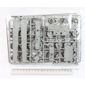 Dragon 1:35 6383 Pz.Kpfw.VI. Ausf.E TIGER I LATE W/ZIMMERIT