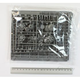 Dragon 1:35 6150 SDKFZ 165 HUMMEL