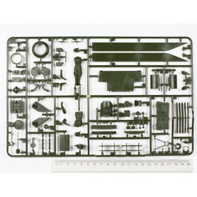 Tamiya 1:35 Russian Heavy Tank JS-2 Model - 1944 ChKZ