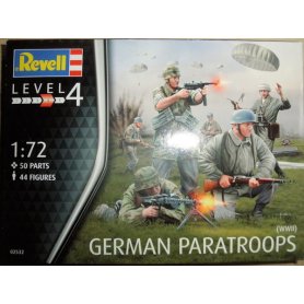 Revell 02532 German Paratroopers WWII