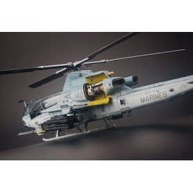 Kitty Hawk 1:48 80125 Bell AH-1Z Viper